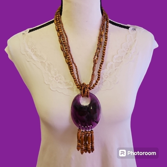 Vintage Jewelry - VTG 1980s Wood Beaded Purple Acrylic Oval Pendant Statement Necklace